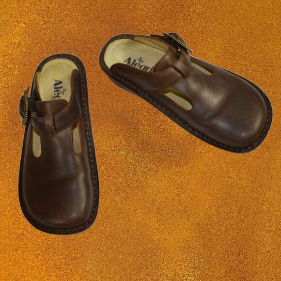 Alegria Classic Brown Oiled Leather Clog, Size 35 (US 5-5.5) - Picture 2 of 10